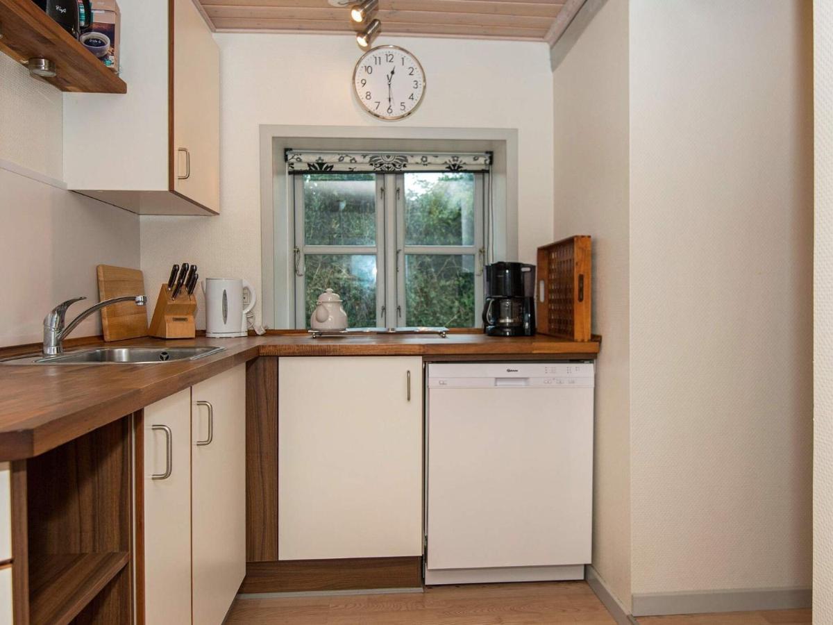 6 Person Holiday Home In Hejls Экстерьер фото